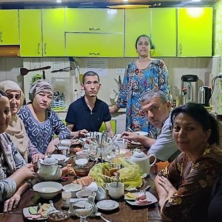 Anisa- Hostel Dusanbe Kültér fotó