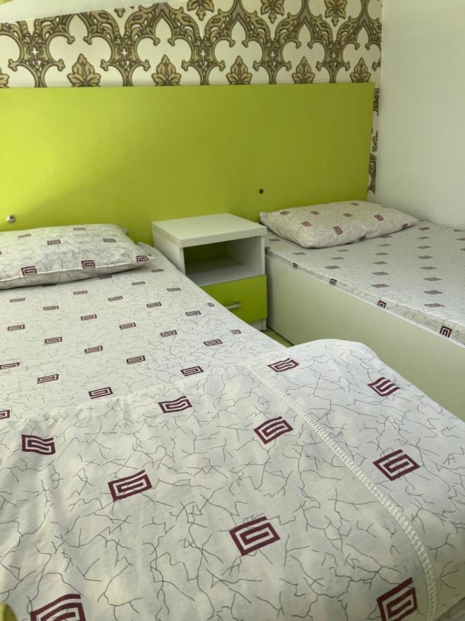 Anisa- Hostel Dusanbe Kültér fotó
