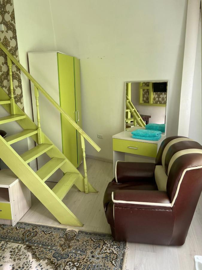 Anisa- Hostel Dusanbe Kültér fotó