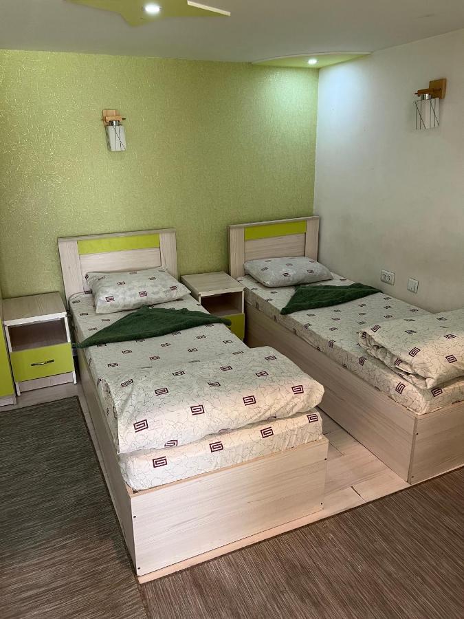 Anisa- Hostel Dusanbe Kültér fotó