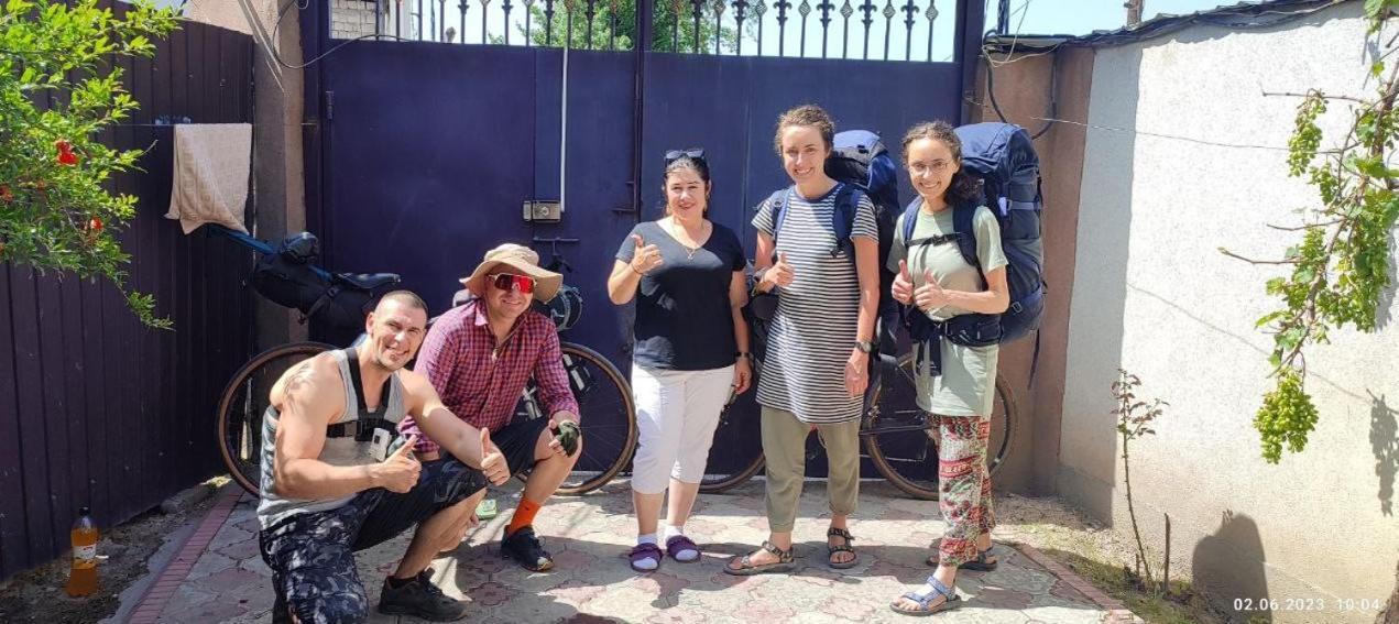 Anisa- Hostel Dusanbe Kültér fotó
