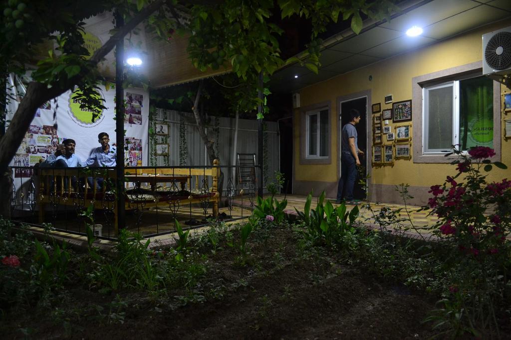 Anisa- Hostel Dusanbe Kültér fotó
